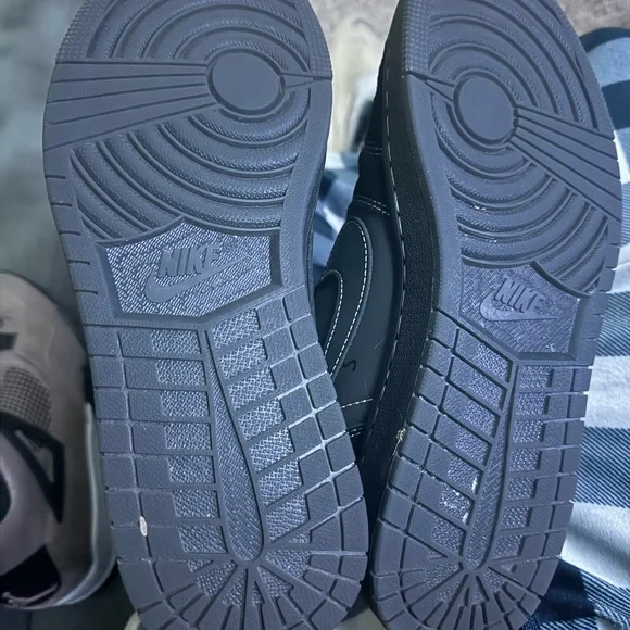 Phantom Travis Scott dunks